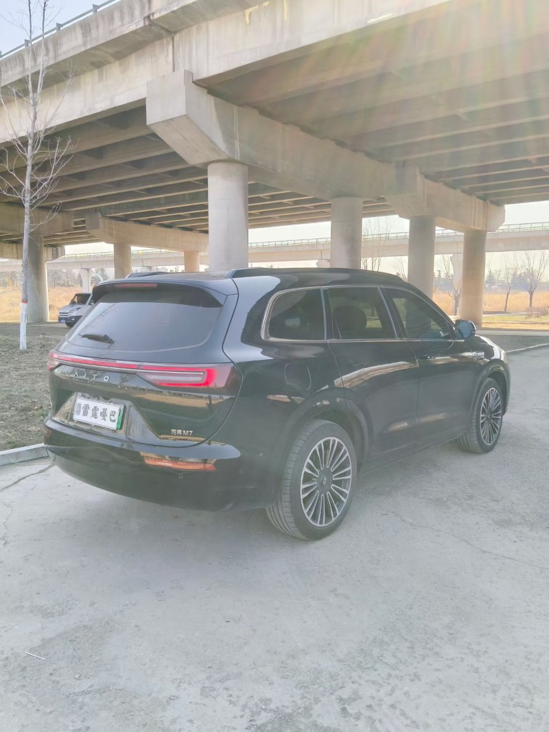 青岛24年华为智选问界8