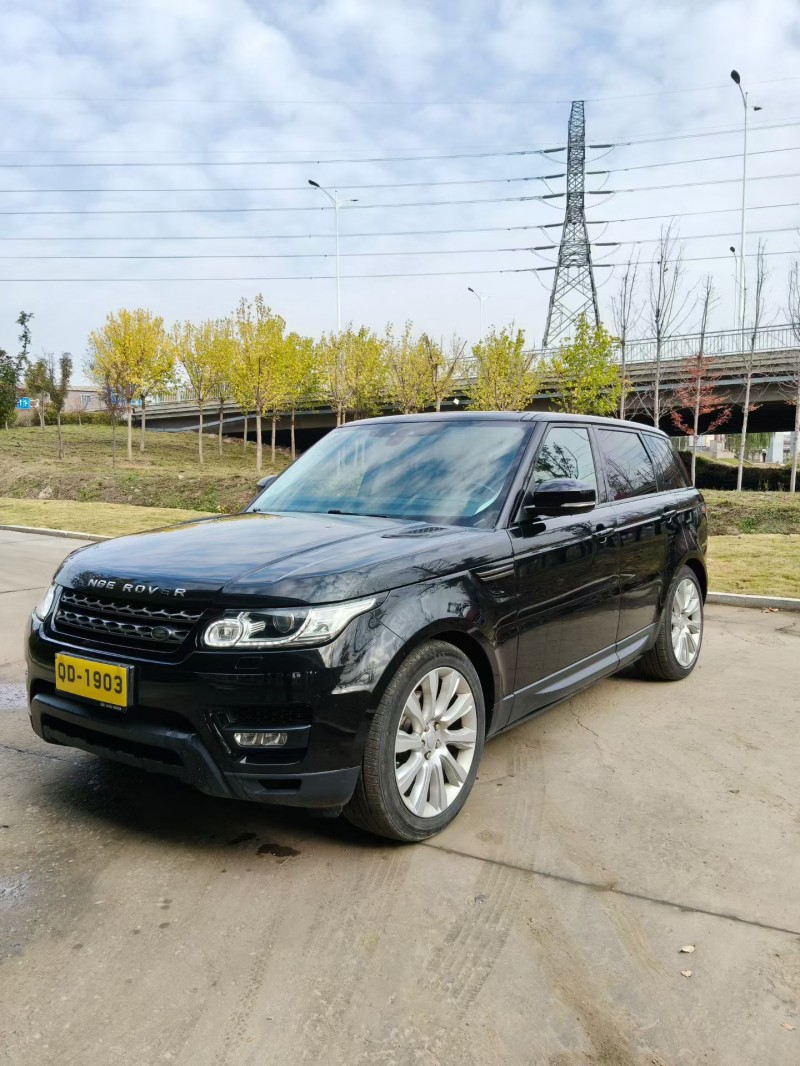 青岛17年路虎揽胜运动3