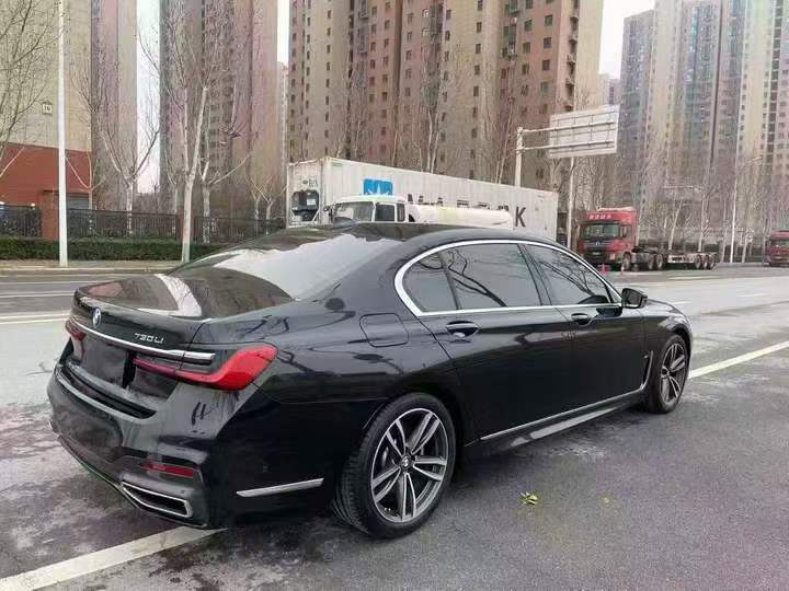 东营21年宝马7系7