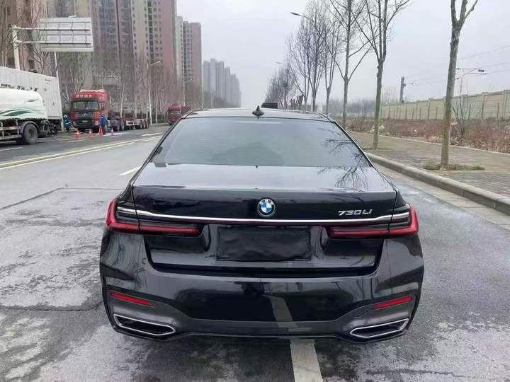东营21年宝马7系8