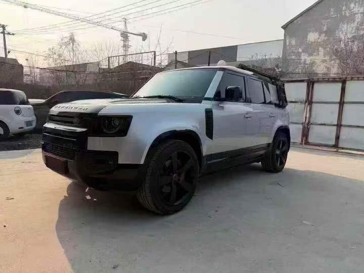 枣庄23年路虎卫士2