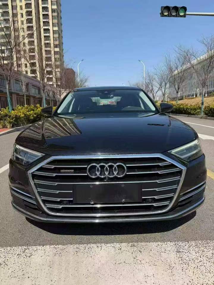 东营18年奥迪A8L1