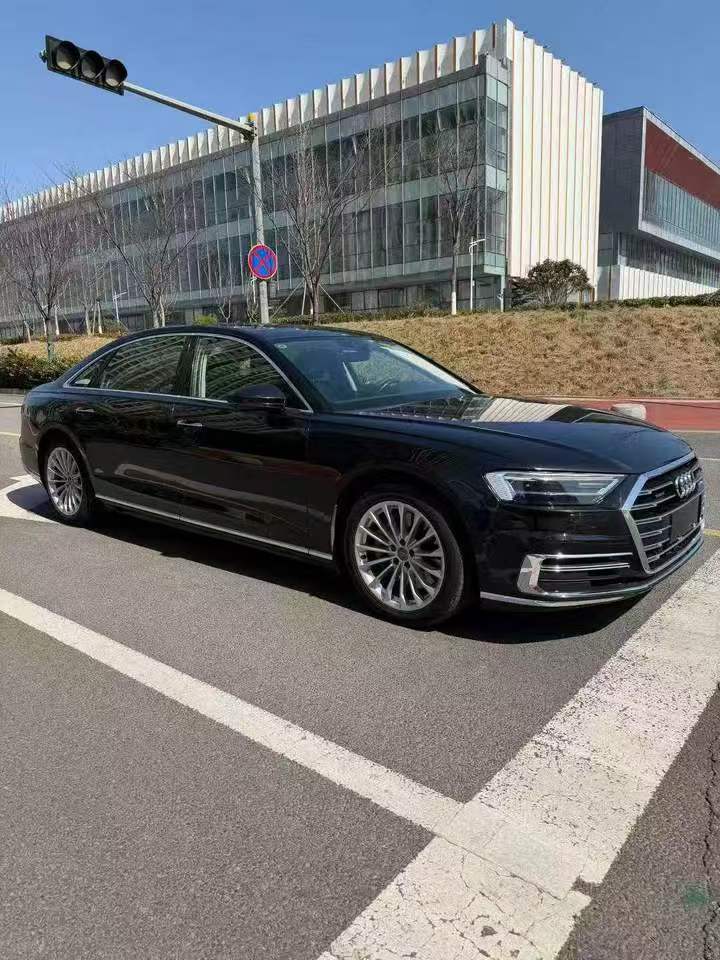 东营18年奥迪A8L2