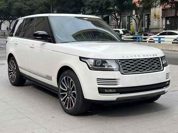 重庆17年路虎揽胜行政3