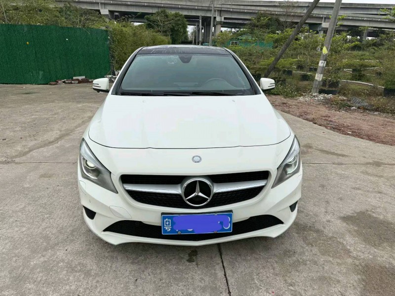中山15年奔驰CLA1