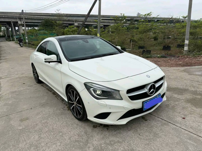 中山15年奔驰CLA2