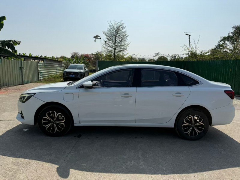 中山22年荣威i65