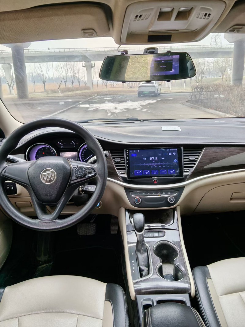 青島19年別克威朗5