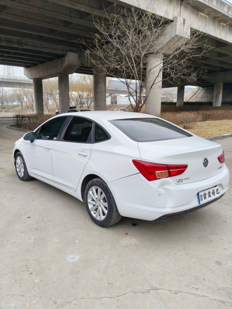 青島19年別克威朗7
