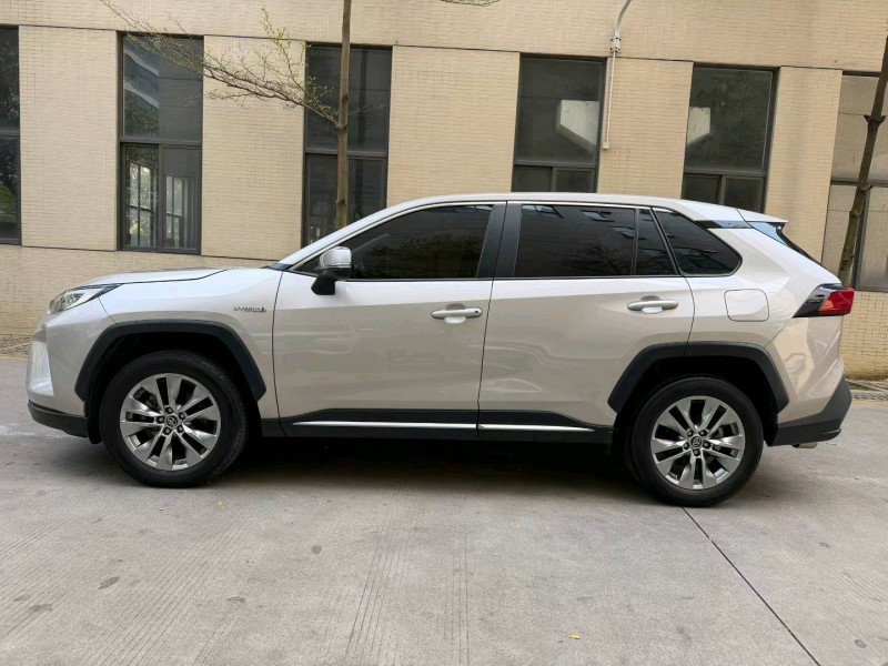 佛山23年豐田威蘭達4