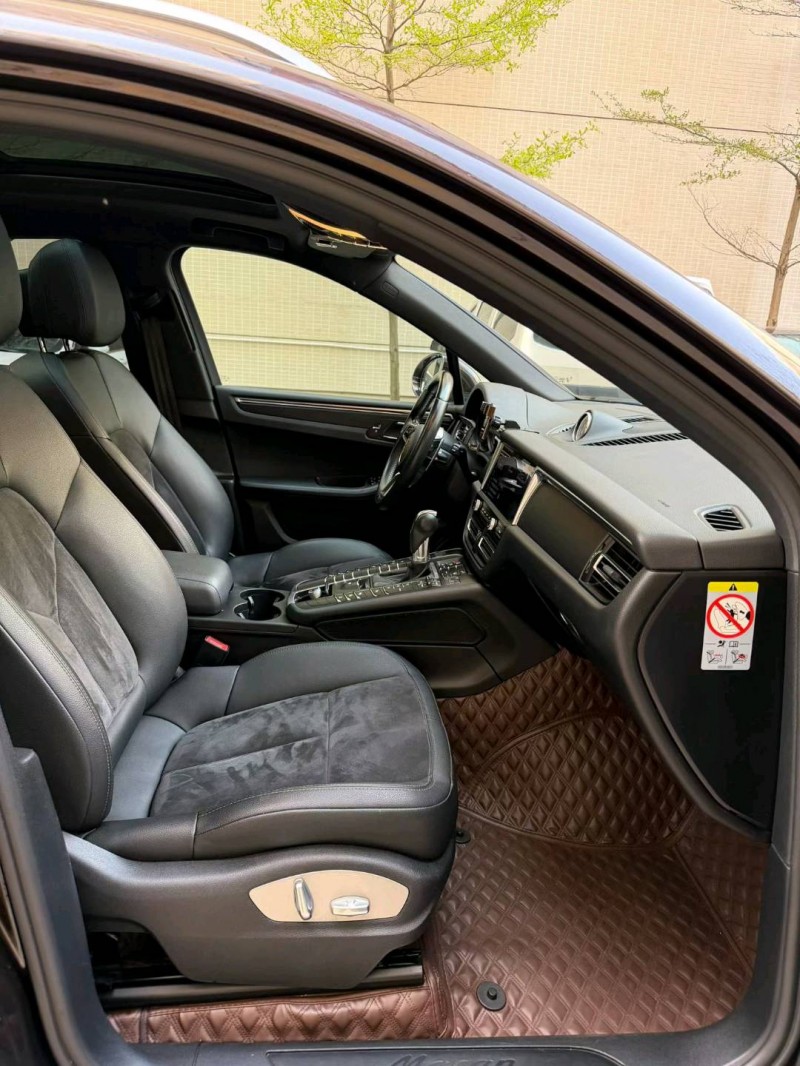 佛山21年保時捷Macan7