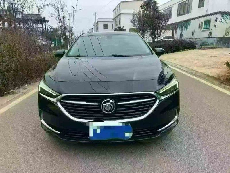 昭通21年别克君越1