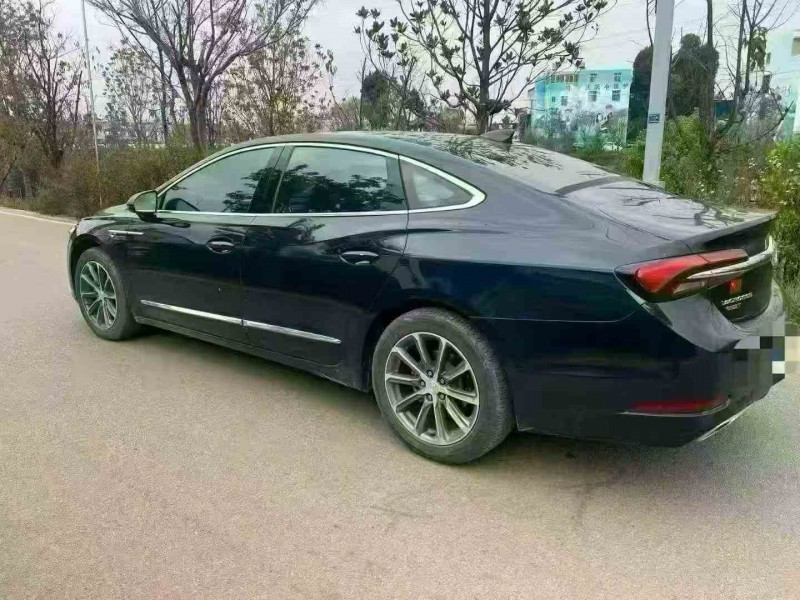 昭通21年别克君越3