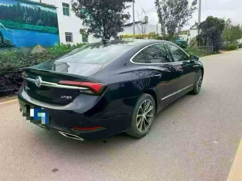 昭通21年别克君越4