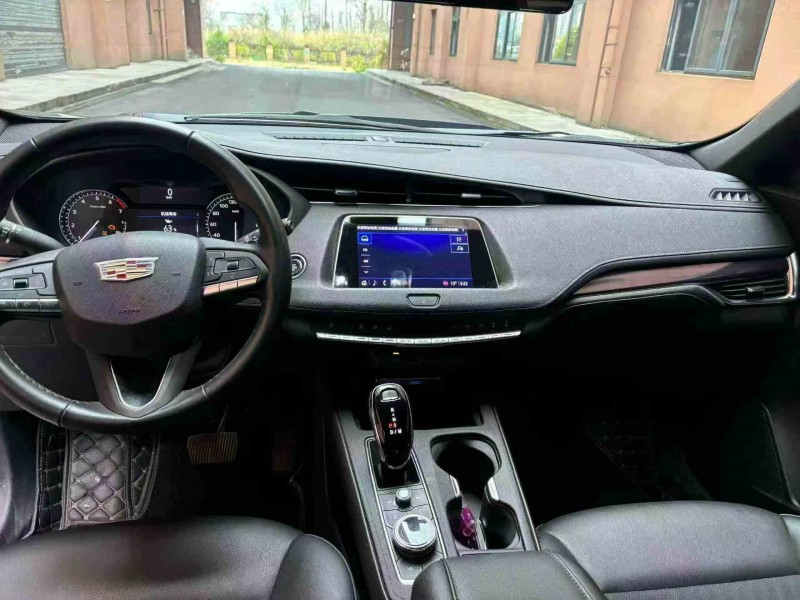 重庆23年凯迪拉克XT47