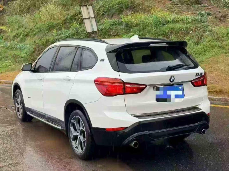 三明18年寶馬X17