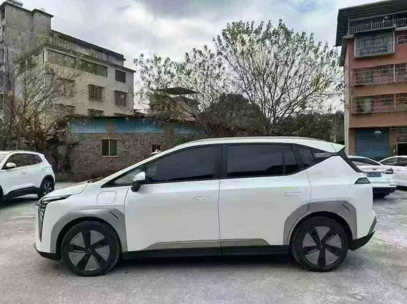 梧州25年传祺埃安Y3