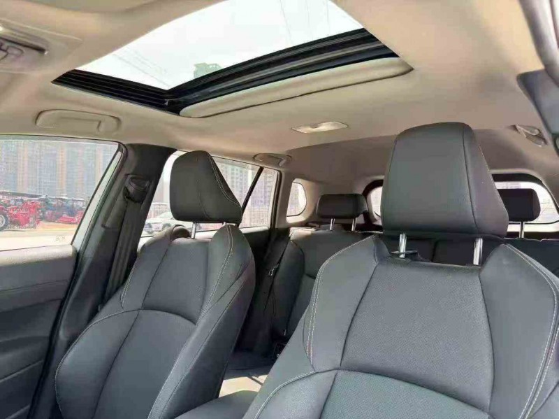 临沧25年丰田锋兰达8