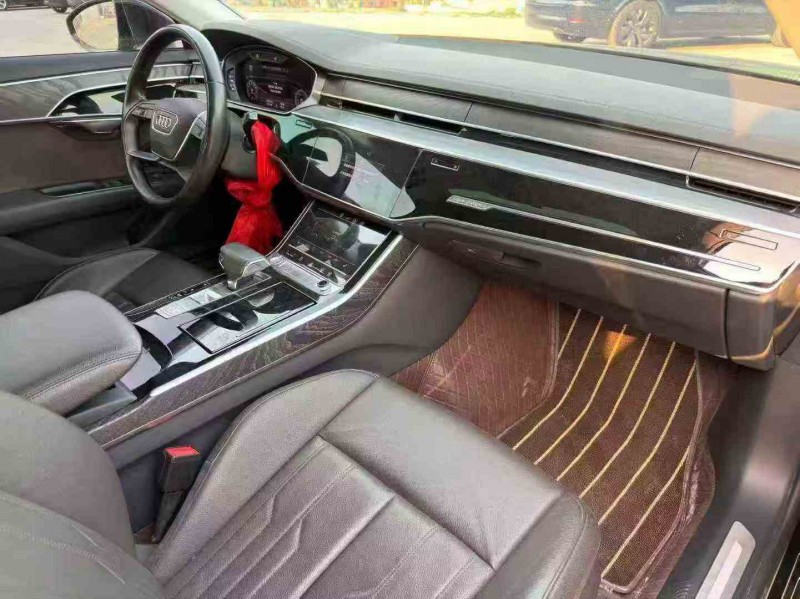 昭通20年奥迪A8L4