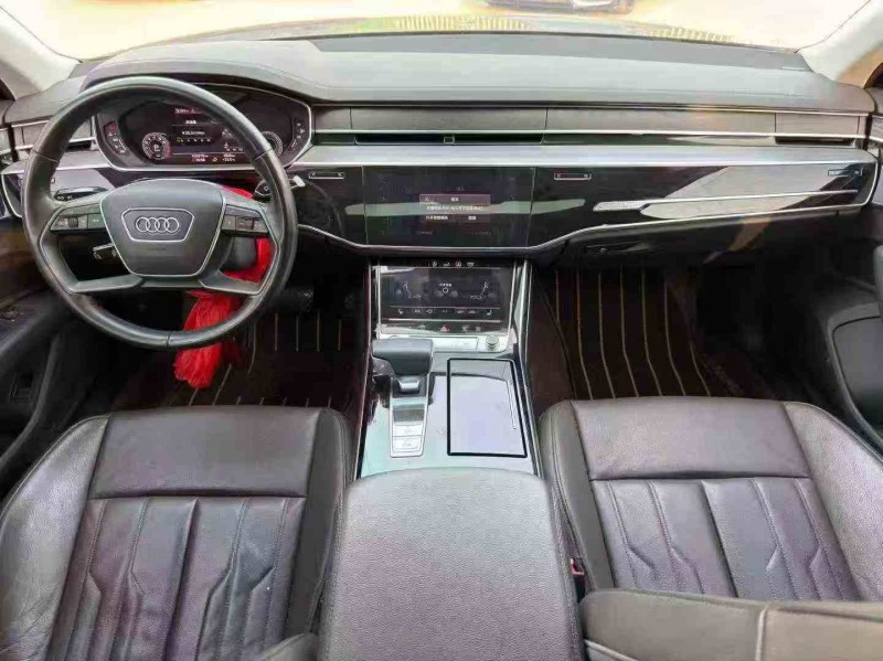 昭通20年奥迪A8L7