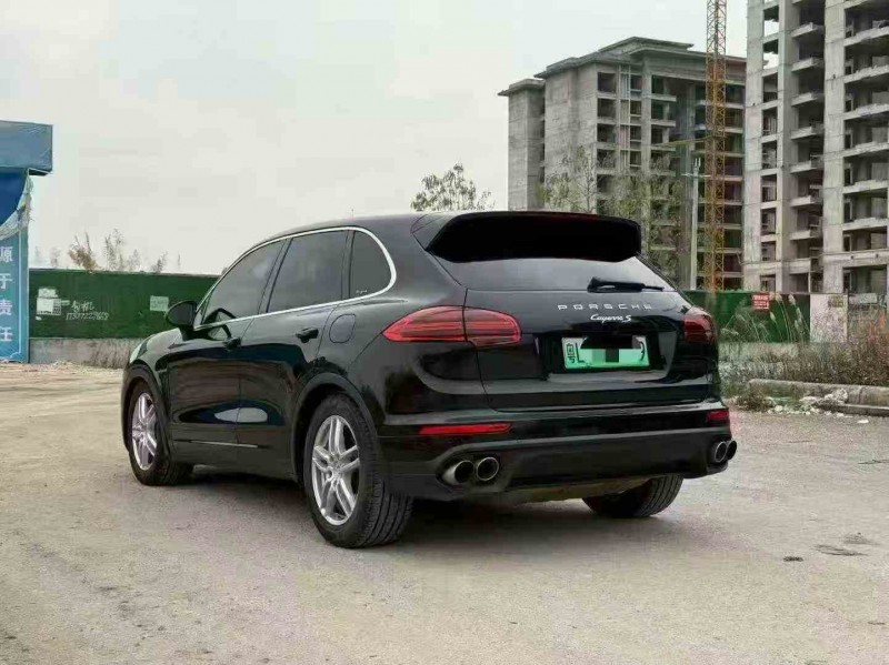 北海16年保时捷卡宴8