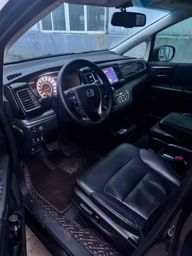 煙臺16年本田艾力紳5