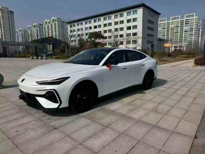 南通25年长安汽车UNI2