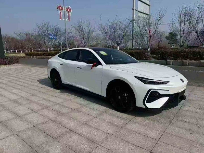 南通25年长安汽车UNI3