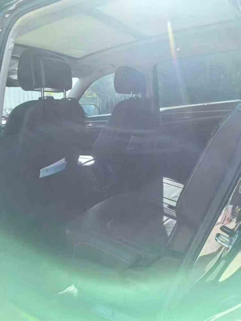 丽江18年大众途昂7