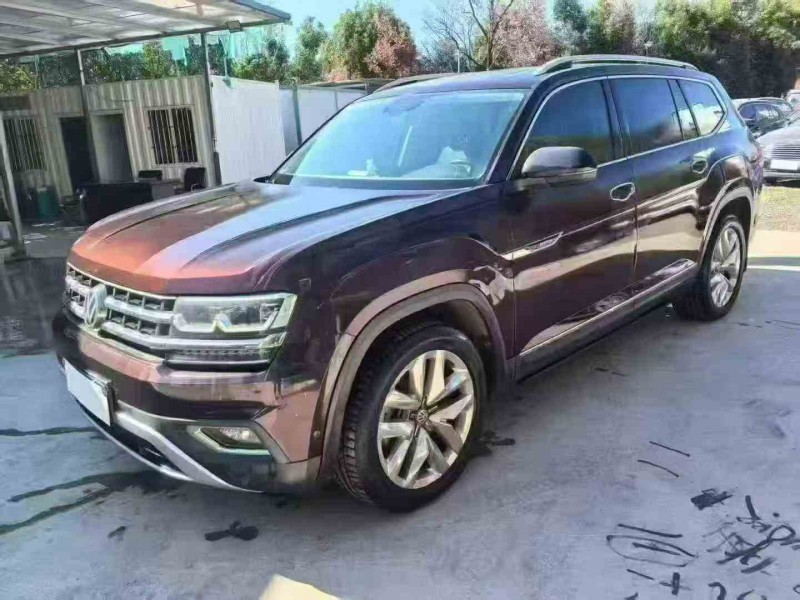 丽江18年大众途昂9