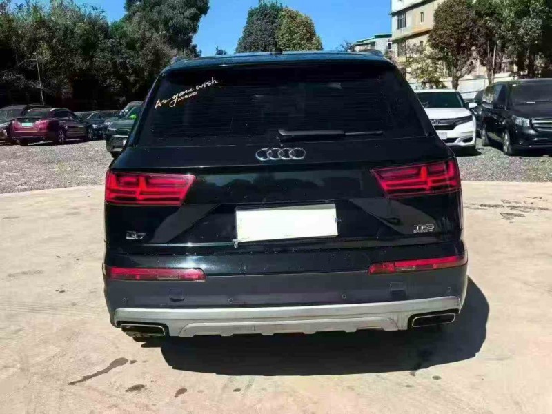 保山16年奧迪Q72