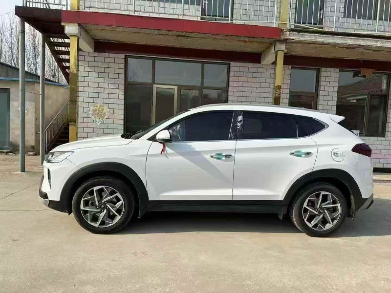 承德19年现代途胜3