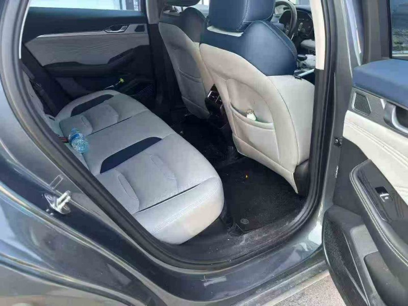 九江23年吉利星瑞6