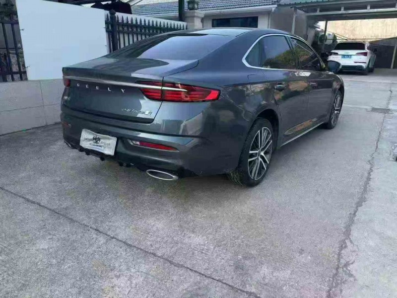 九江23年吉利星瑞8