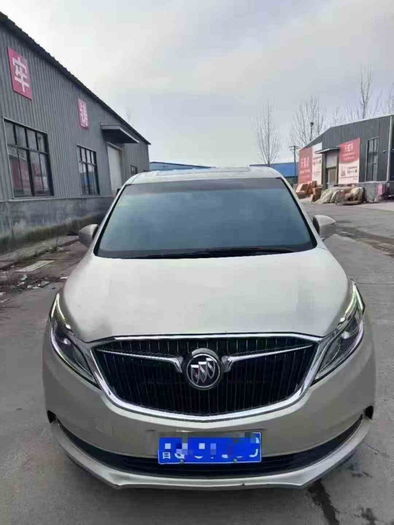 東營18年別克GL81