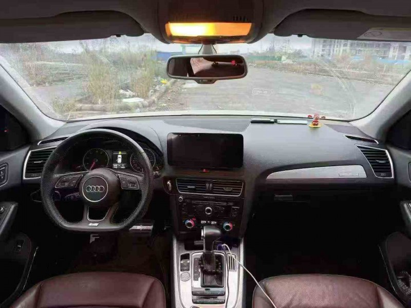 钦州17年奥迪Q54