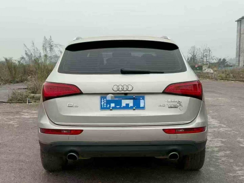 钦州17年奥迪Q59