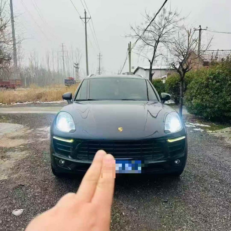濟寧15年保時捷Macan1