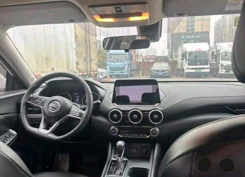 娄底22年日产轩逸4