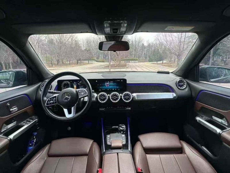 淄博22年奔馳GLB5