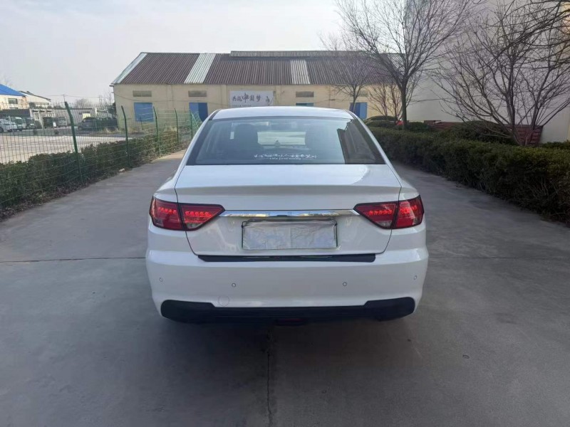 徐州23年吉利帝豪9