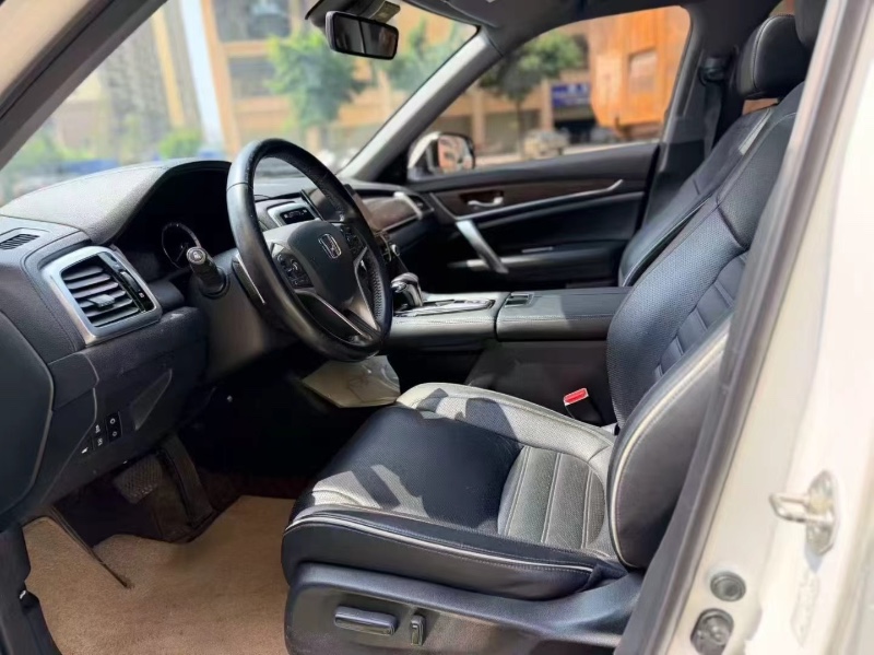 鄭州17年本田URV4