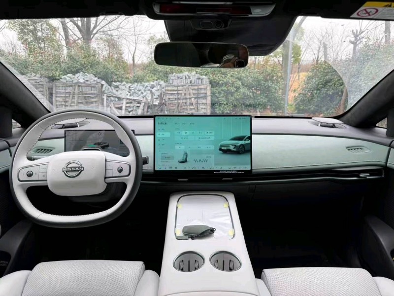 武漢25年日產N79