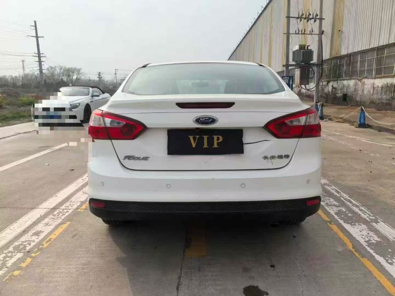 菏泽14年福特福克斯9