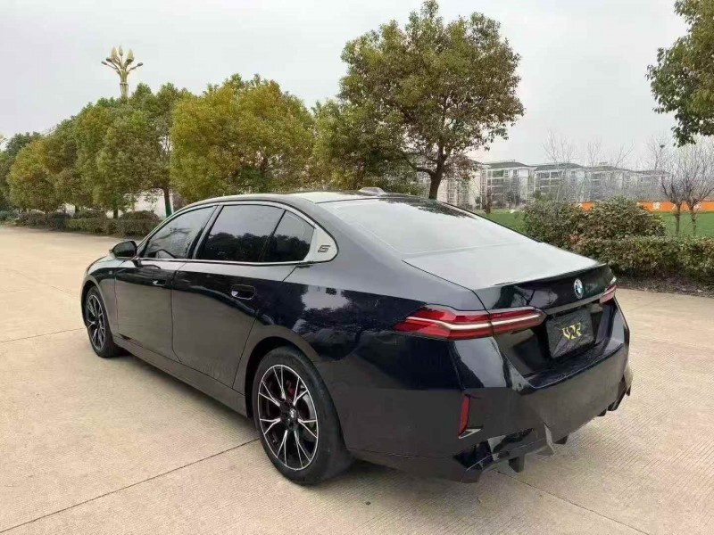 南通25年寶馬5系9