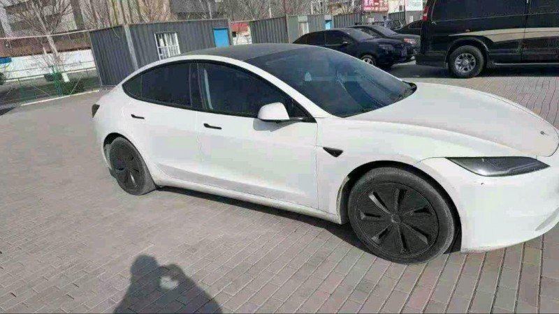 烟台24年特斯拉MODEL 34