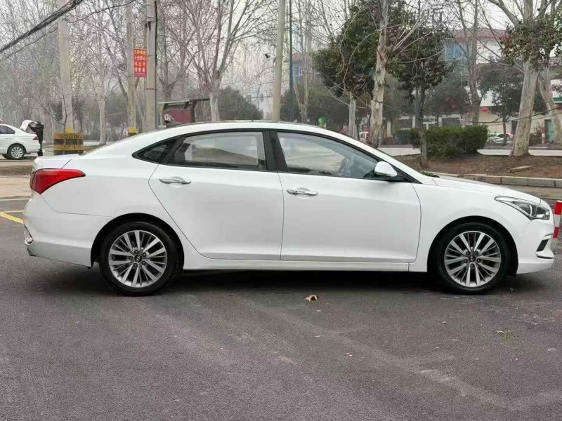 东营19年现代名图2