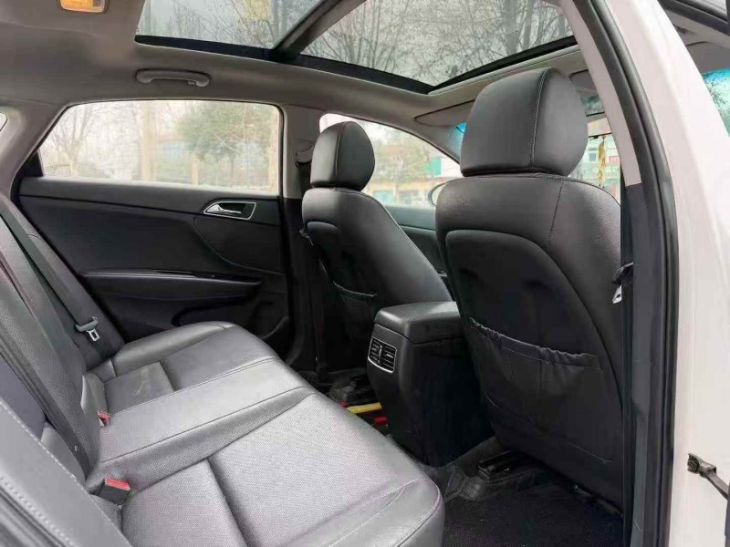 东营19年现代名图7