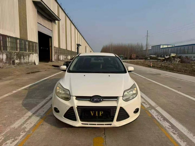 菏泽17年福特福克斯1