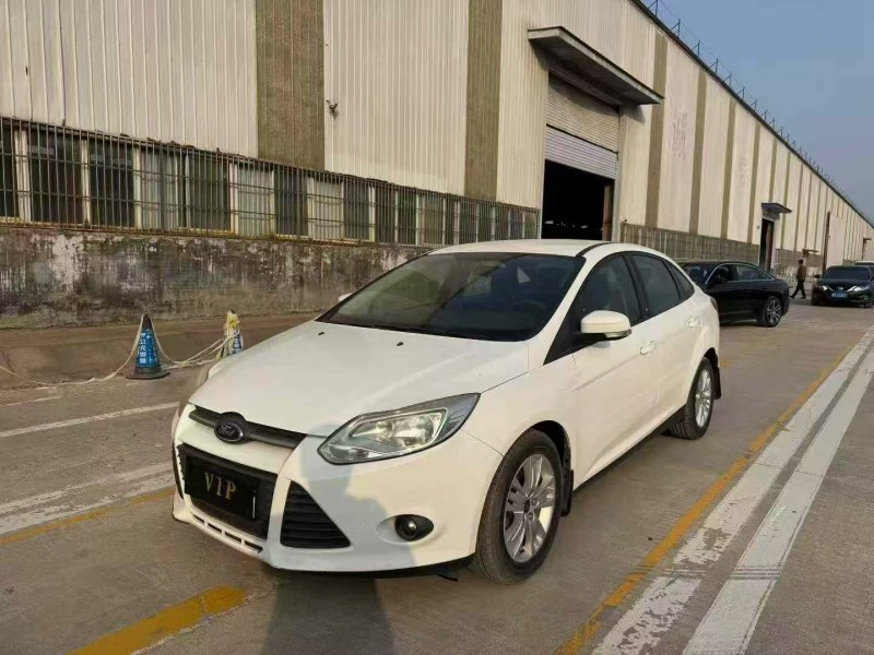 菏泽17年福特福克斯2